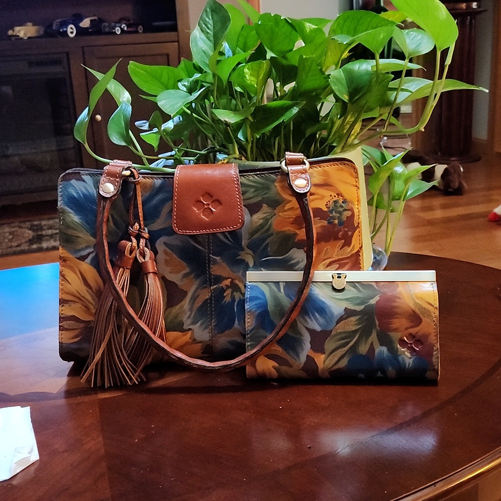 Patricia Nash purse/wallet